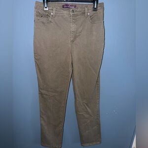 🐨Gloria Vanderbilt Stretch Pants•10 Average/Missy•Beige